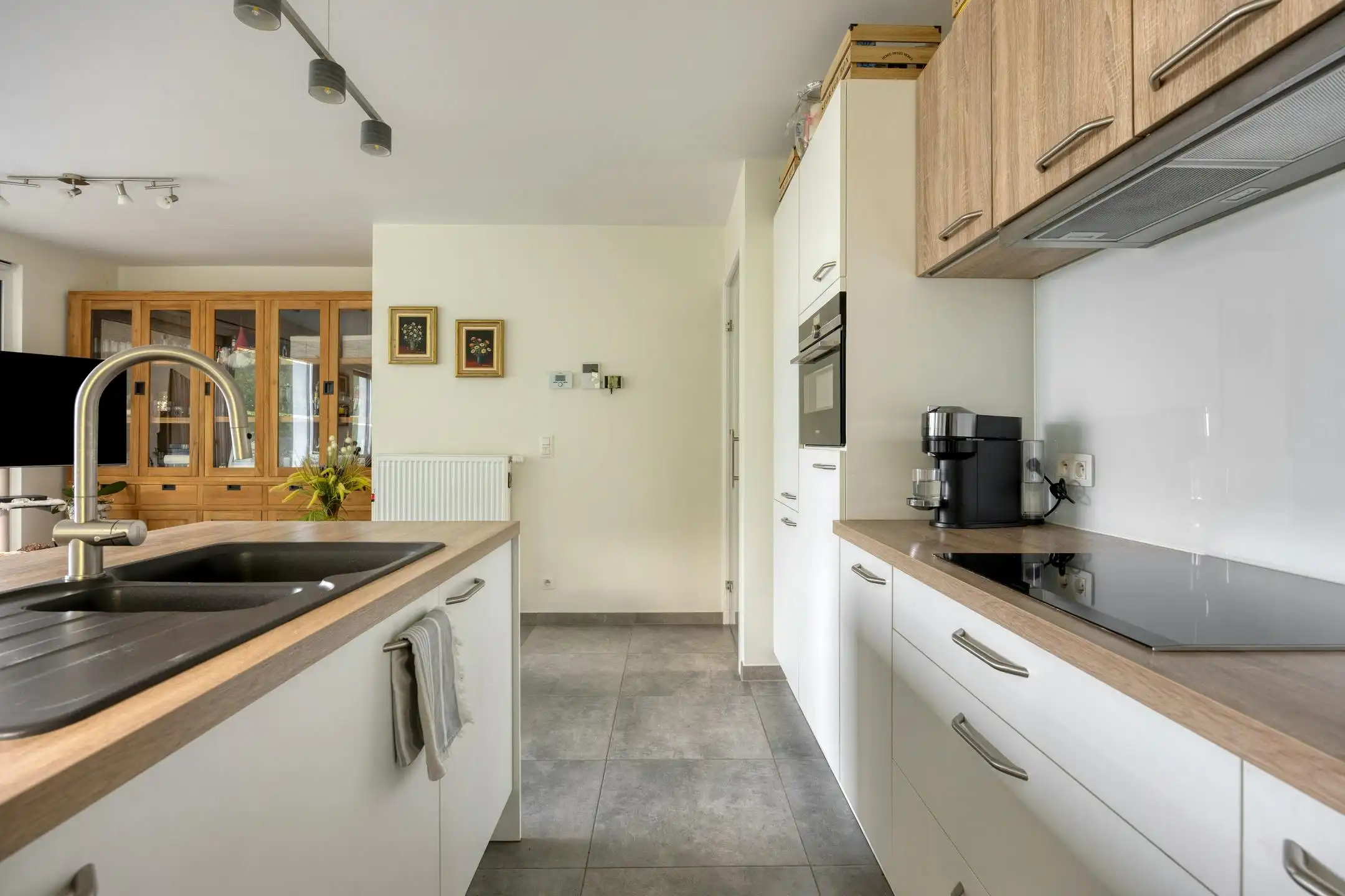 Lichtrijk en energiezuinig appartement met 2 slaapkamers te Eeklo foto 6