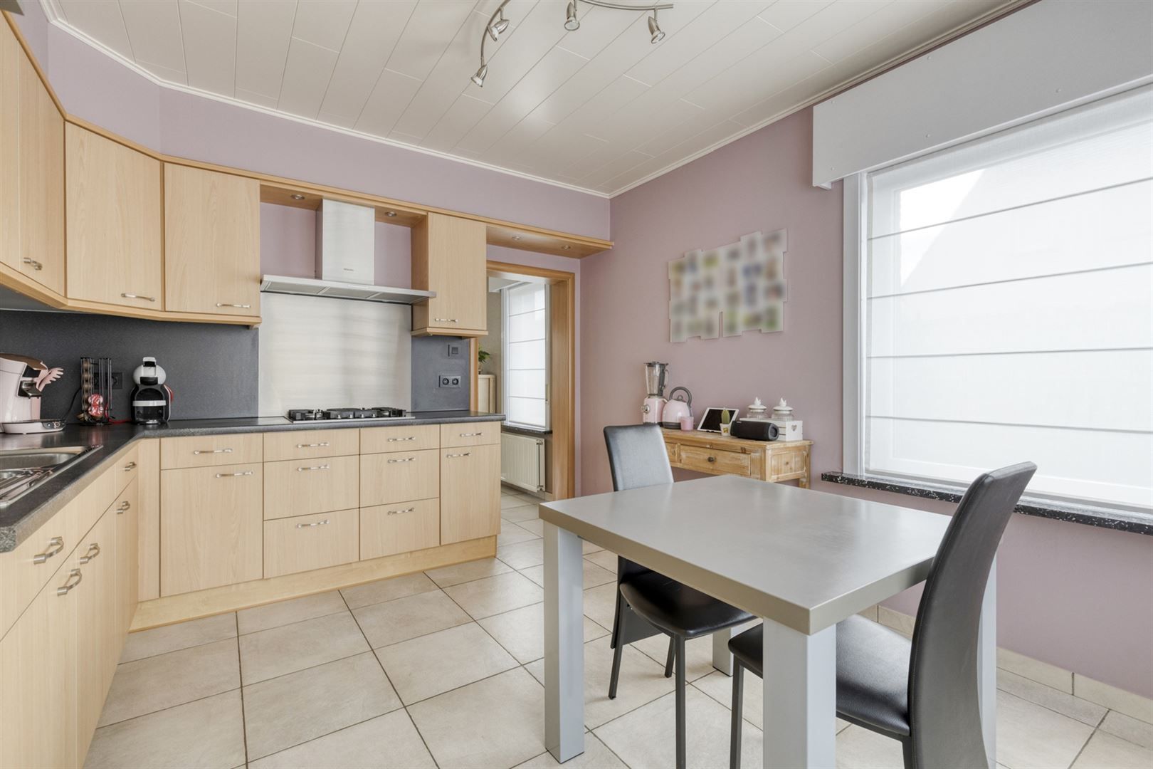 Verzorgde woning met 3 slpk en garage foto 7