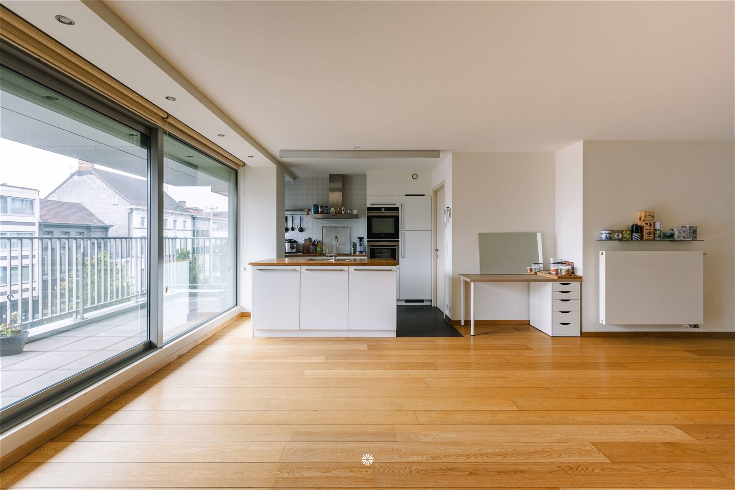 Riant appartement met drie slaapkamers nabij de Grote Markt foto 1