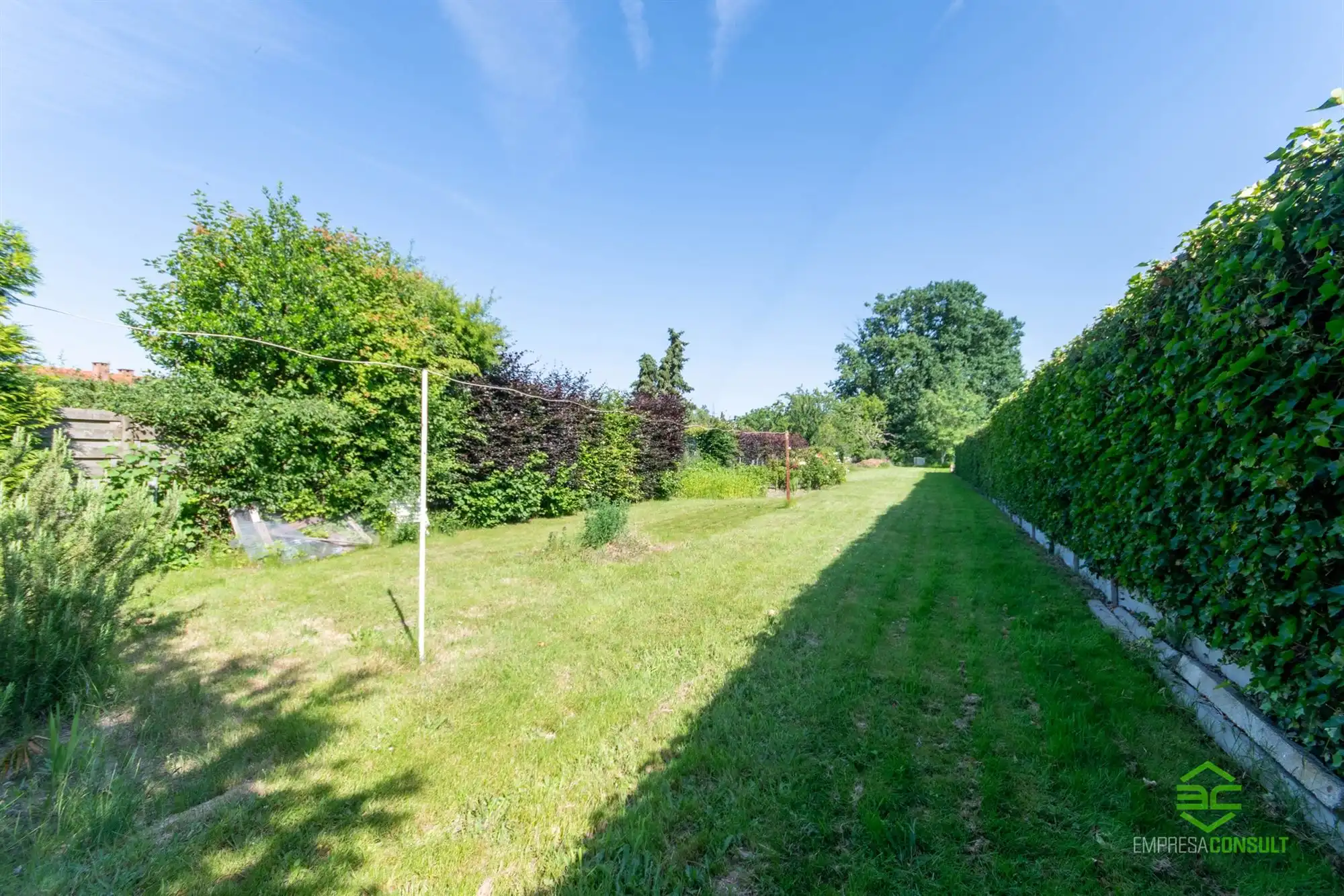 Te renoveren woning met ruime tuin op een rustige ligging! foto 13