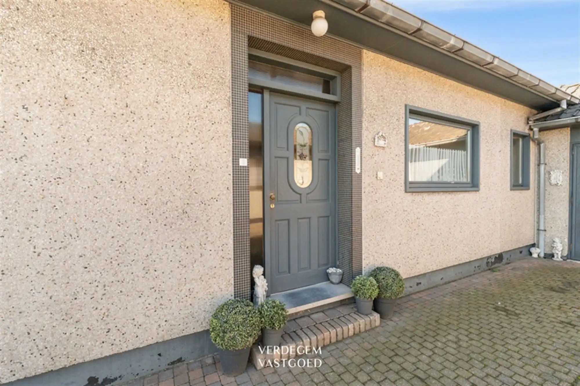 Bungalow met 3 slaapkamers, garage en zonnige tuin in kindvriendelijke woonwijk foto 6