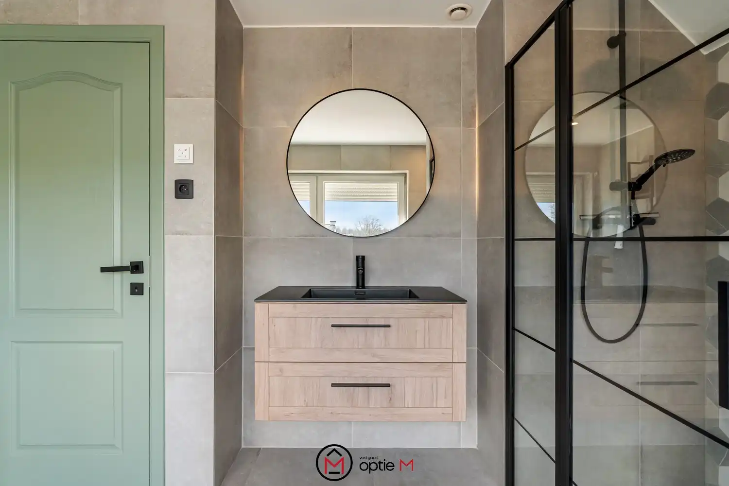 Instapklare gerenoveerde woning te koop in Hasselt met 3 slaapkamers foto 16