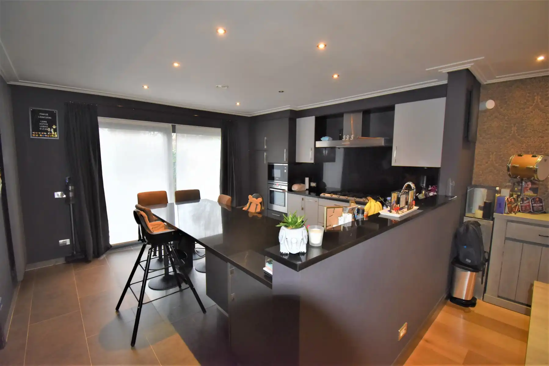 Grote, energiezuinige woning langs kanaal  foto 5