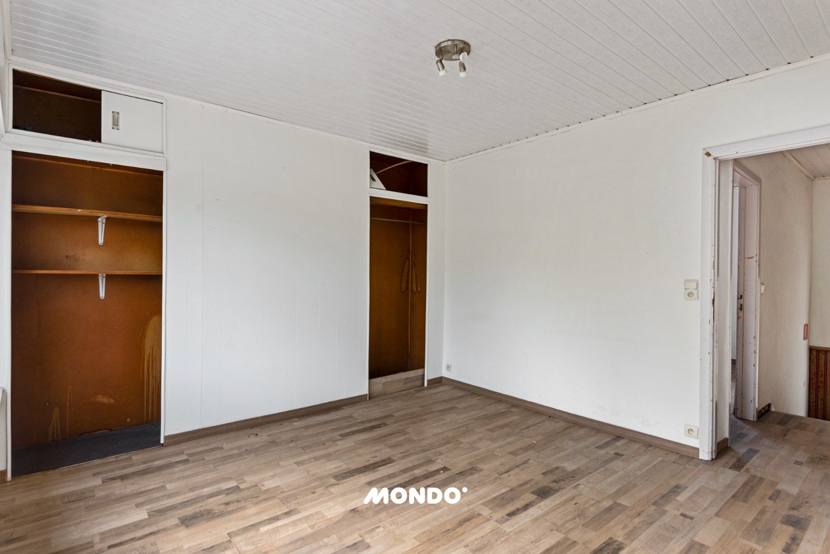 Rustig gelegen woning met 3 slaapkamers en veel potentieel nabij het centrum! foto 13