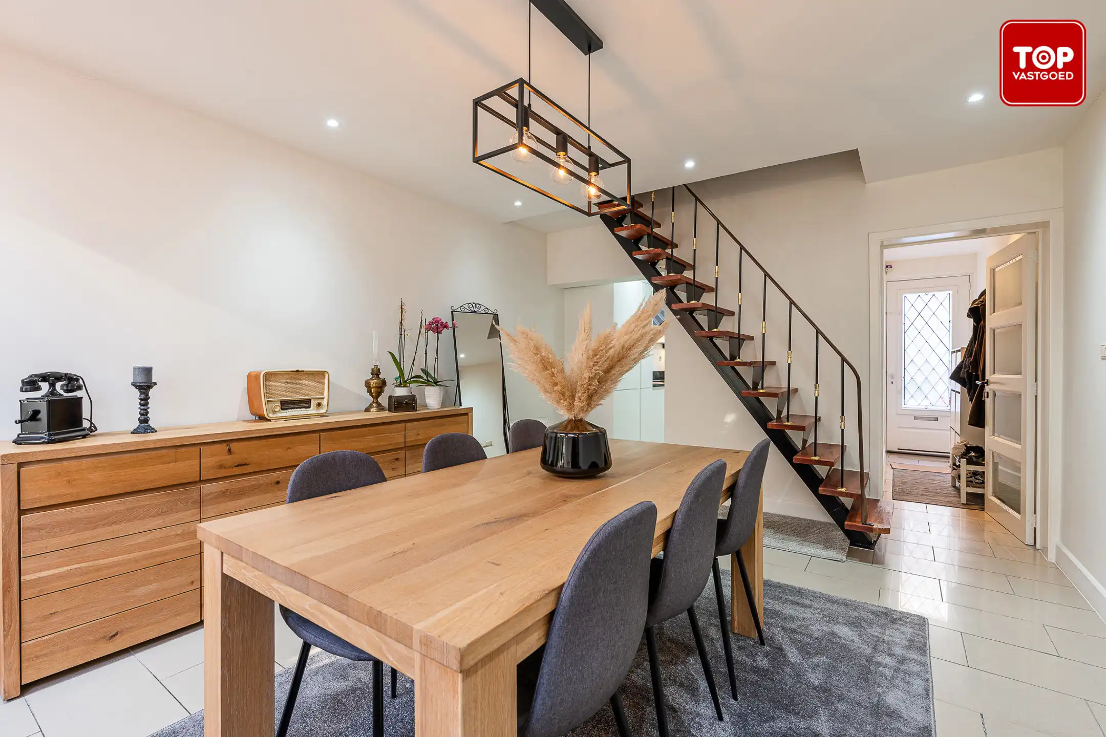 Ruime woning met 4 slaapkamers in de Gentse Rabotwijk foto 6