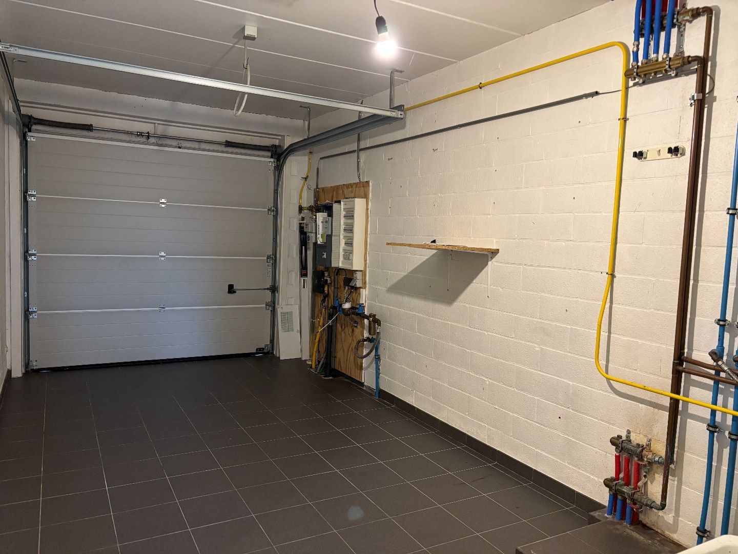 Leuke woning met 3 slaapkamers, garage en tuin! foto 11