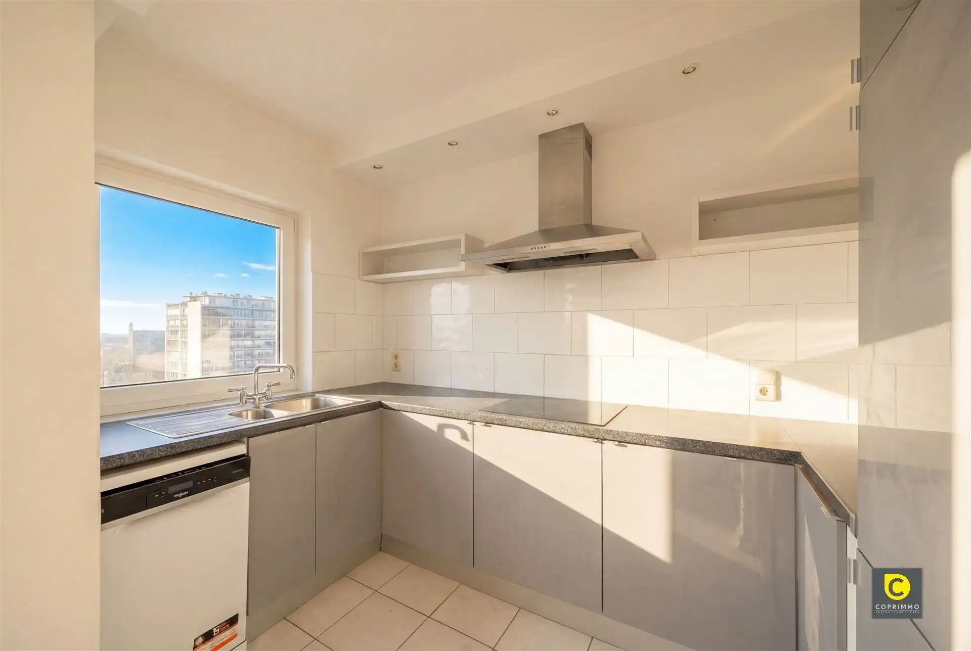 Lichtrijk 2 slaapkamer app + P foto 4