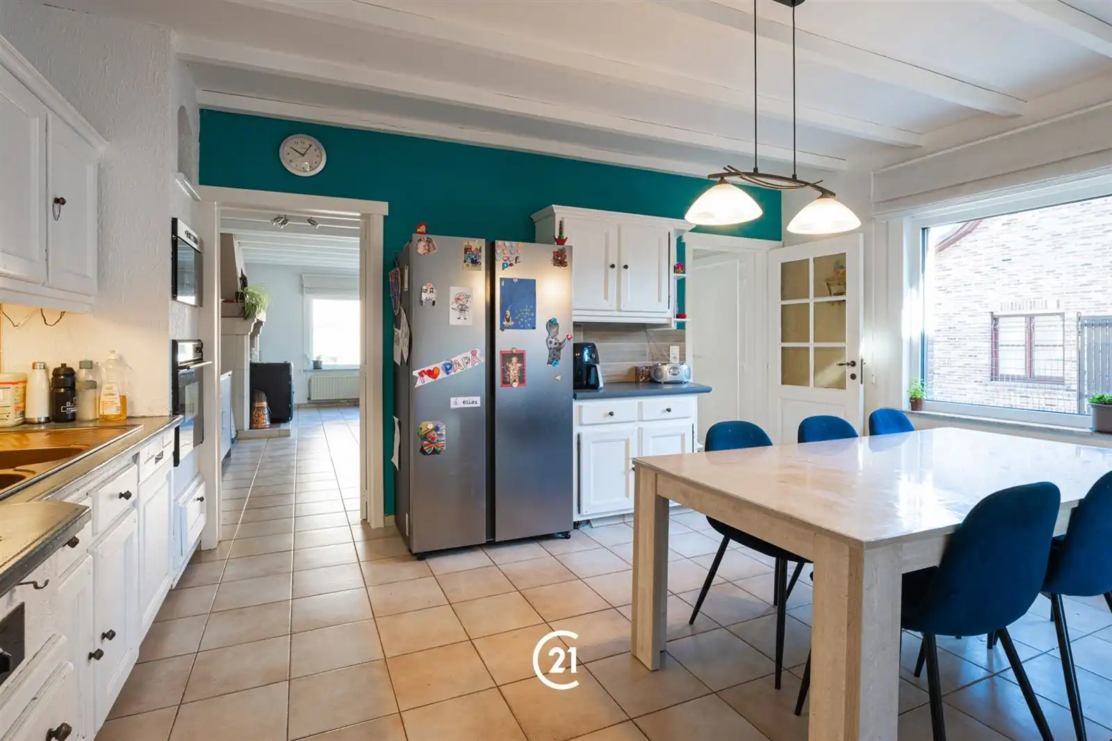 Goed gelegen gezinswoning met 3 ruime kamers, garage, tuin en berging foto 7