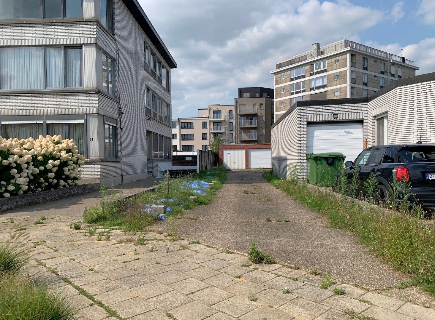 Bovengrondse garagebox te koop in klein complex foto 5