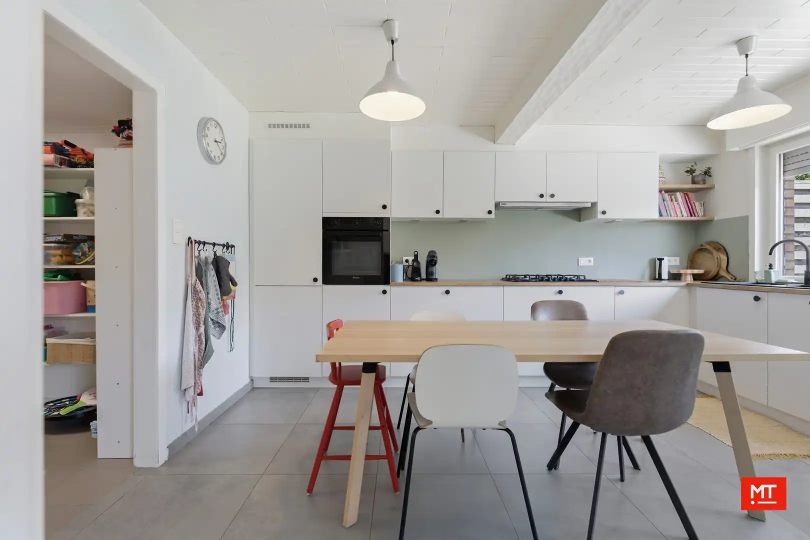 IN OPTIE - Instapklare woning met 3 slaapkamers, tuin en garage in een rustige wijk te Langemark foto 5