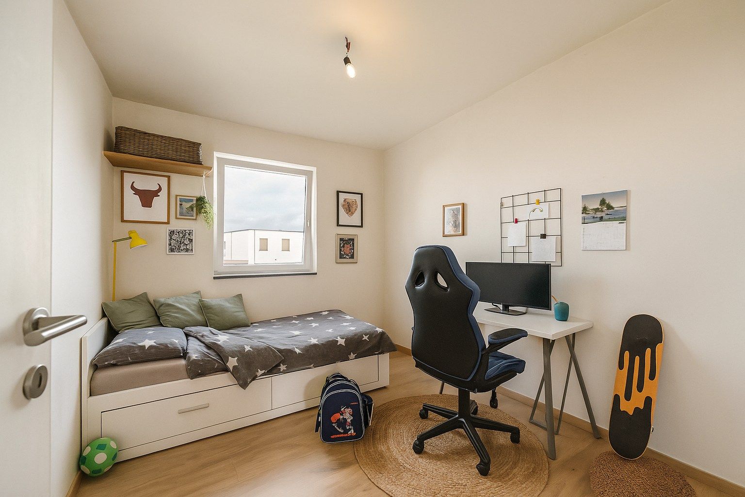 MODERNE BEN-WONING MET 3 SLPKS | TUIN EN PRIVATE STAANPLAATS foto 17