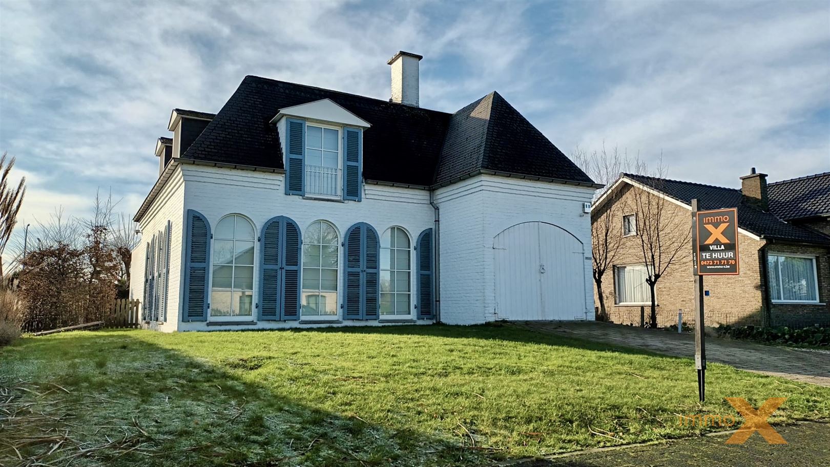 RUIME CHARMANTE VILLA foto {{pictureIndex}}