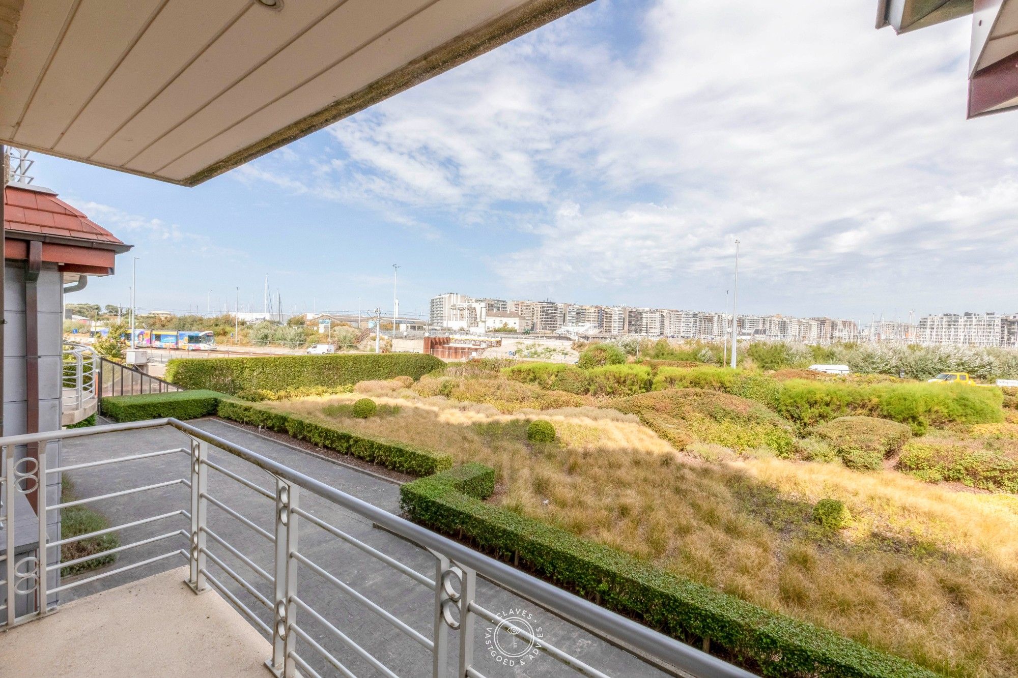 Appartement met twee terrassen, een garagebox en havenzicht in Blankenberge foto 2