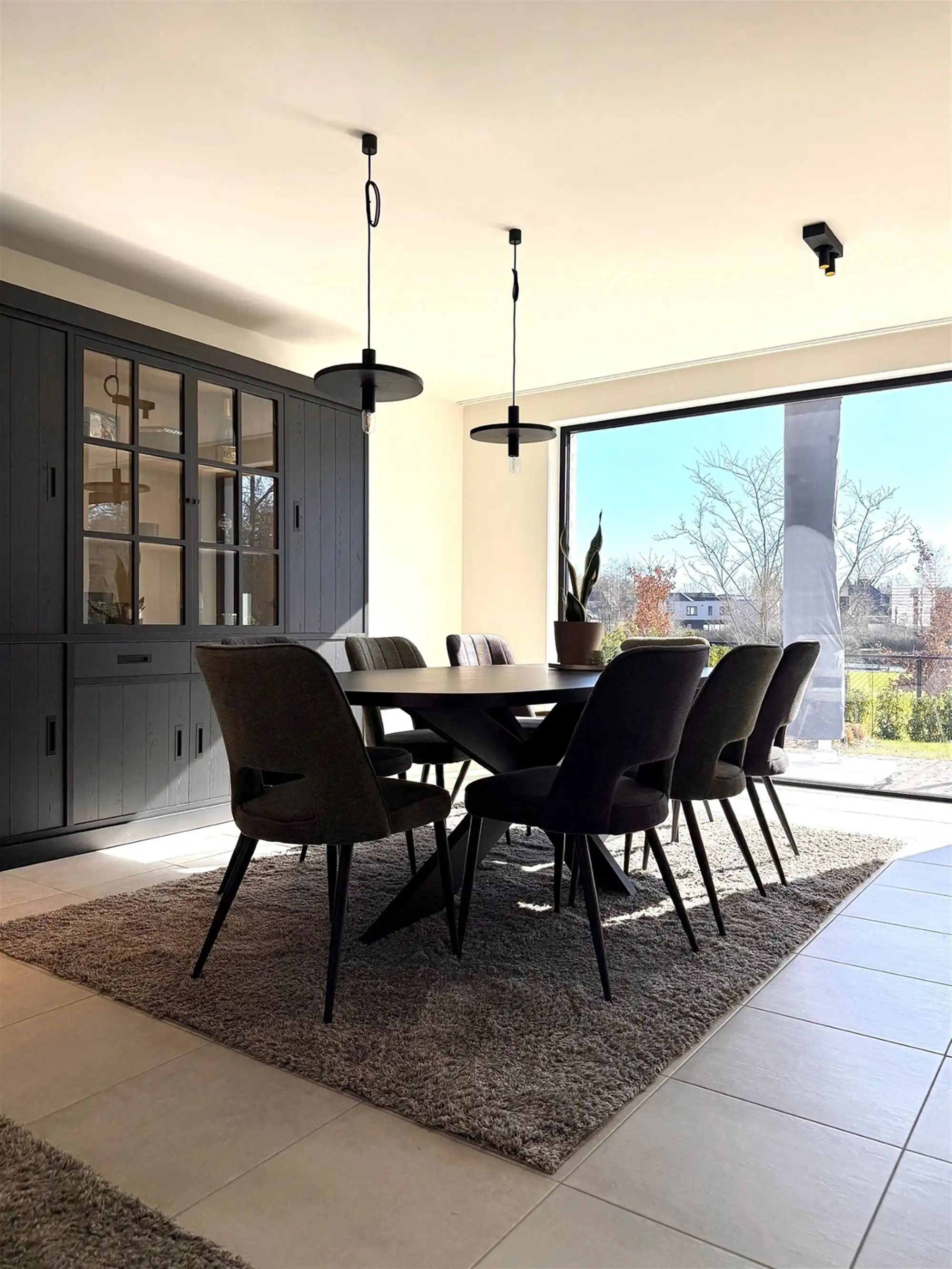 Instapklare DORPSWONING met 3 SLAAPKAMERS, TUIN/TERRAS, GARAGE & grote KELDER foto 6