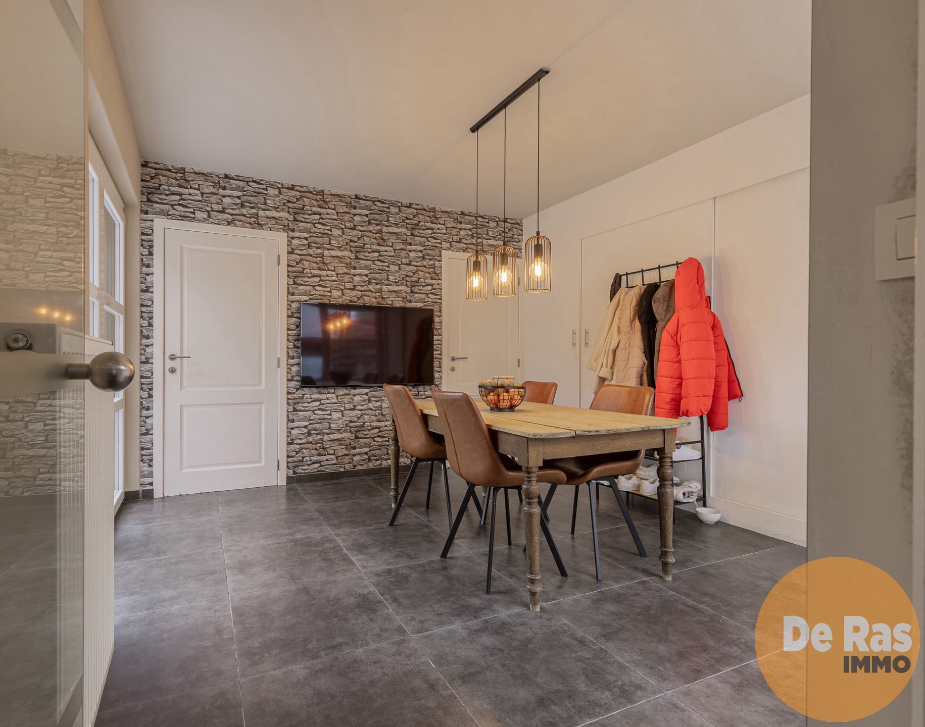 LEBBEKE – Moderne HOB met terras op centrale ligging foto 6