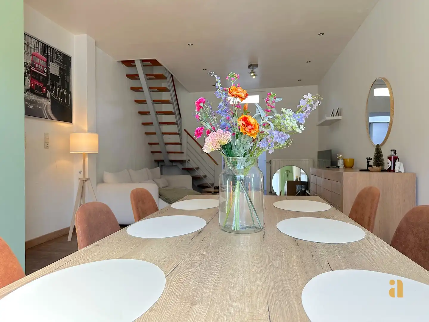 Lichtrijk en comfortabel wonen op fietsafstand van het centrum foto 2