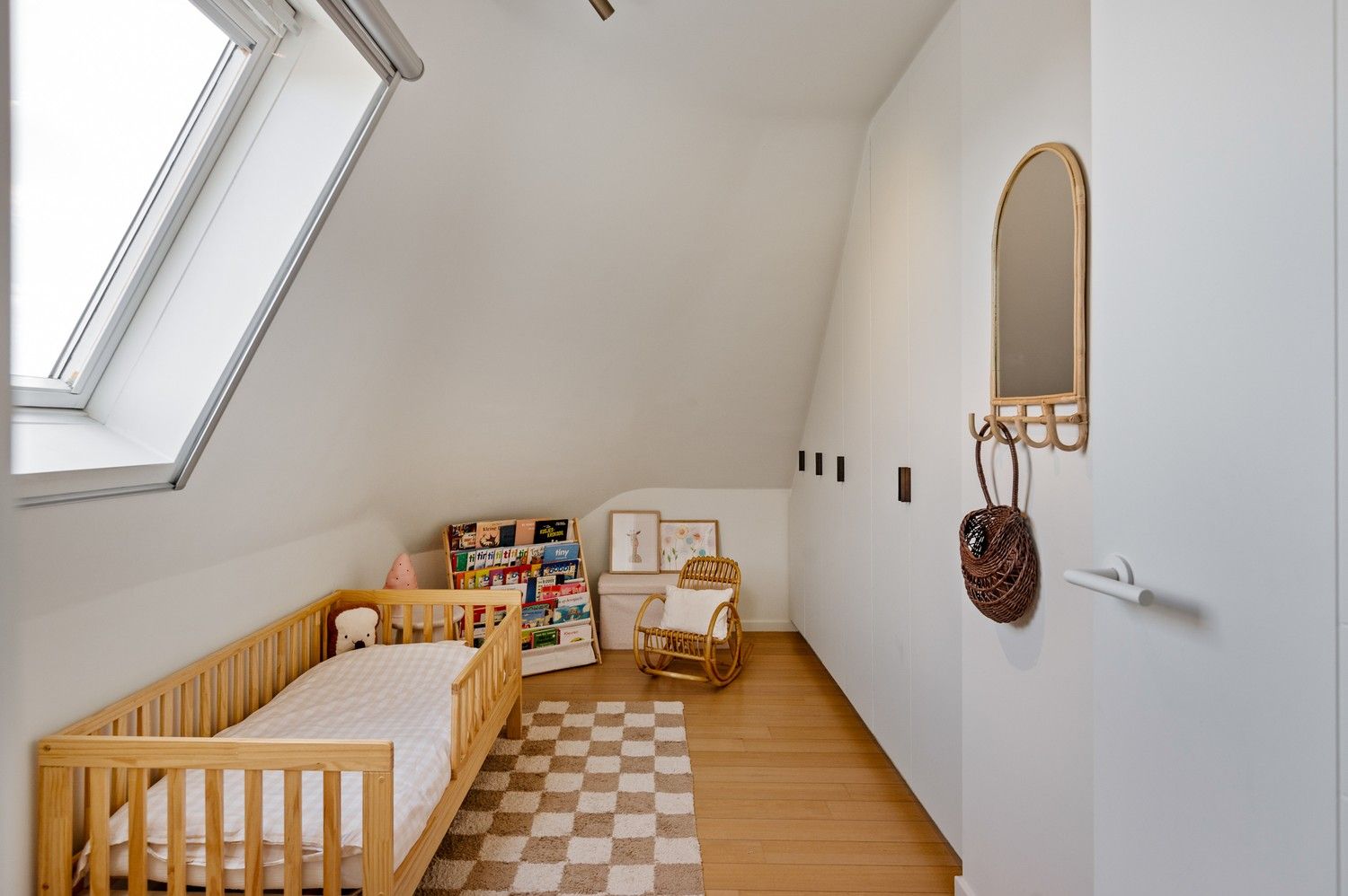 Lichtrijke duplex met royaal dakterras en polyvalente ruimte nabij het Stadspark foto 17