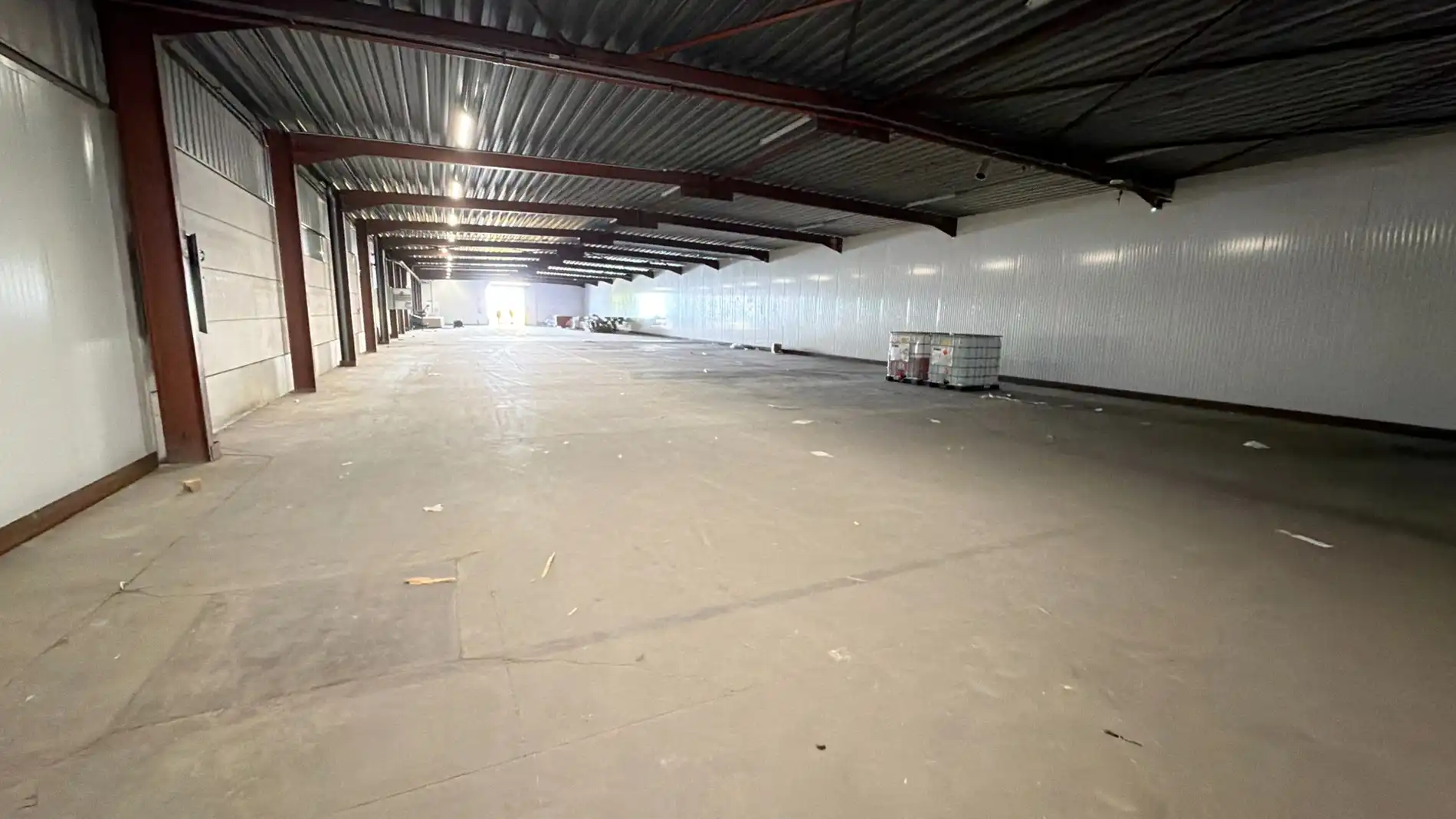 Magazijnen te huur op industriezone Veiling Zuid te Mechelen foto 3
