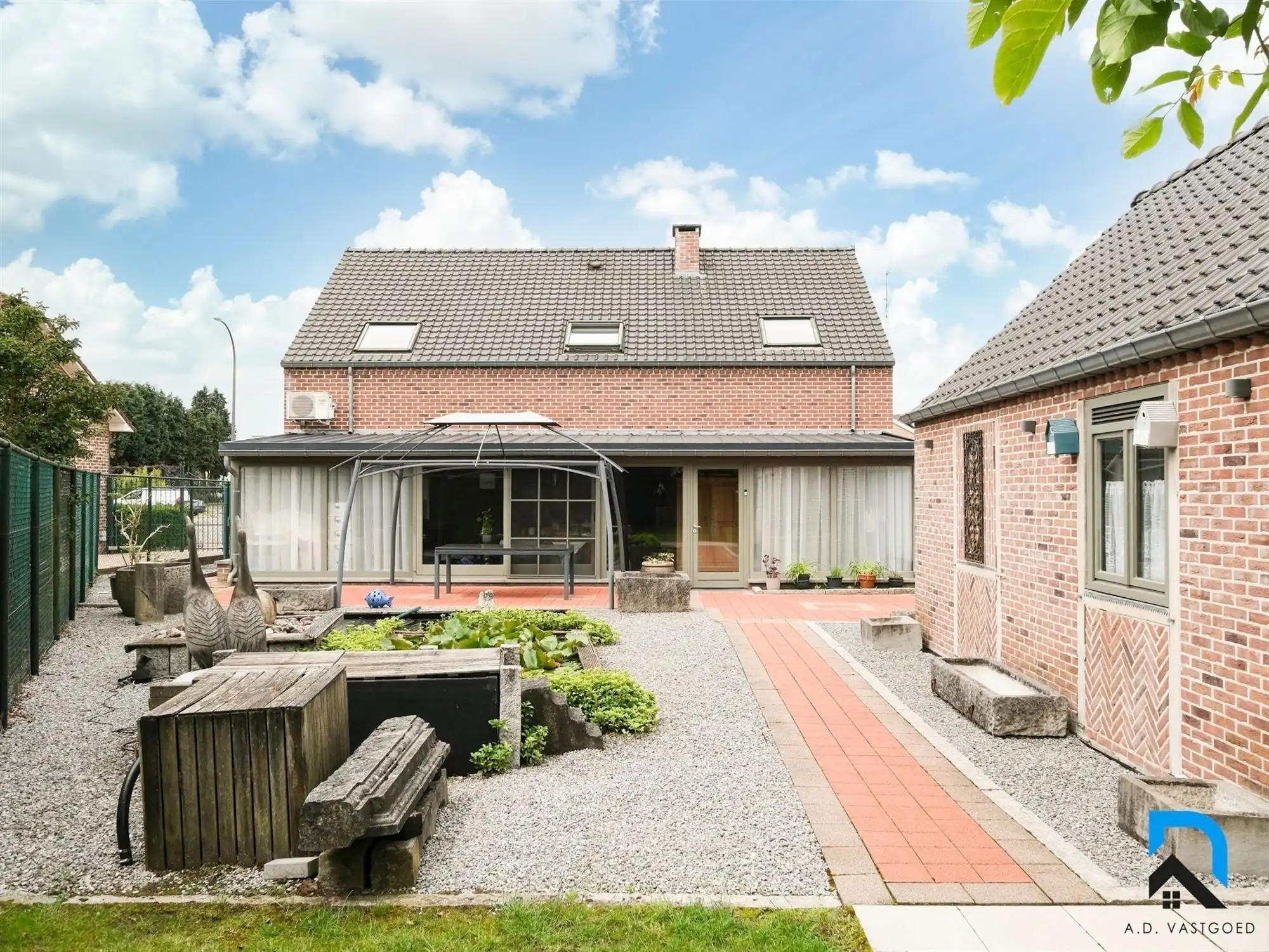 Ruime woning op toplocatie in Munsterbilzen foto 3