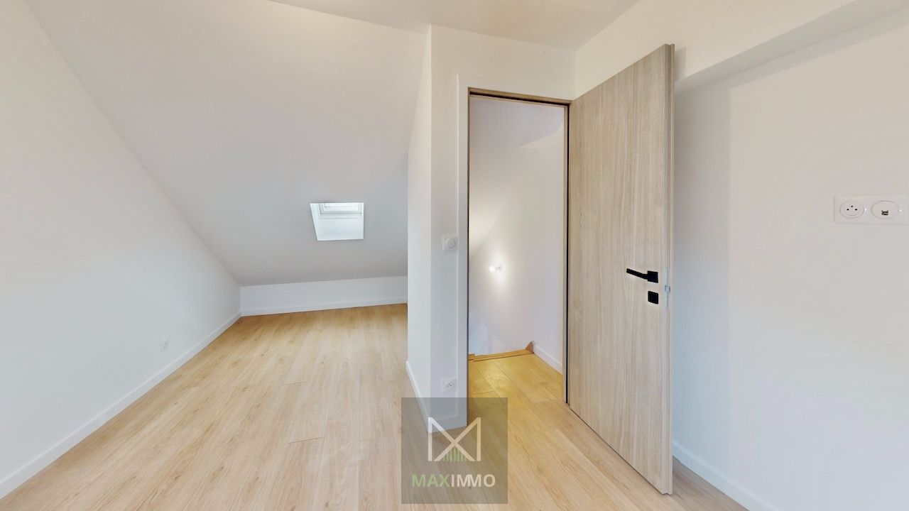 Volledig vernieuwde woning in centrum Lauwe – luxe, licht en leefruimte in één pakket foto 13