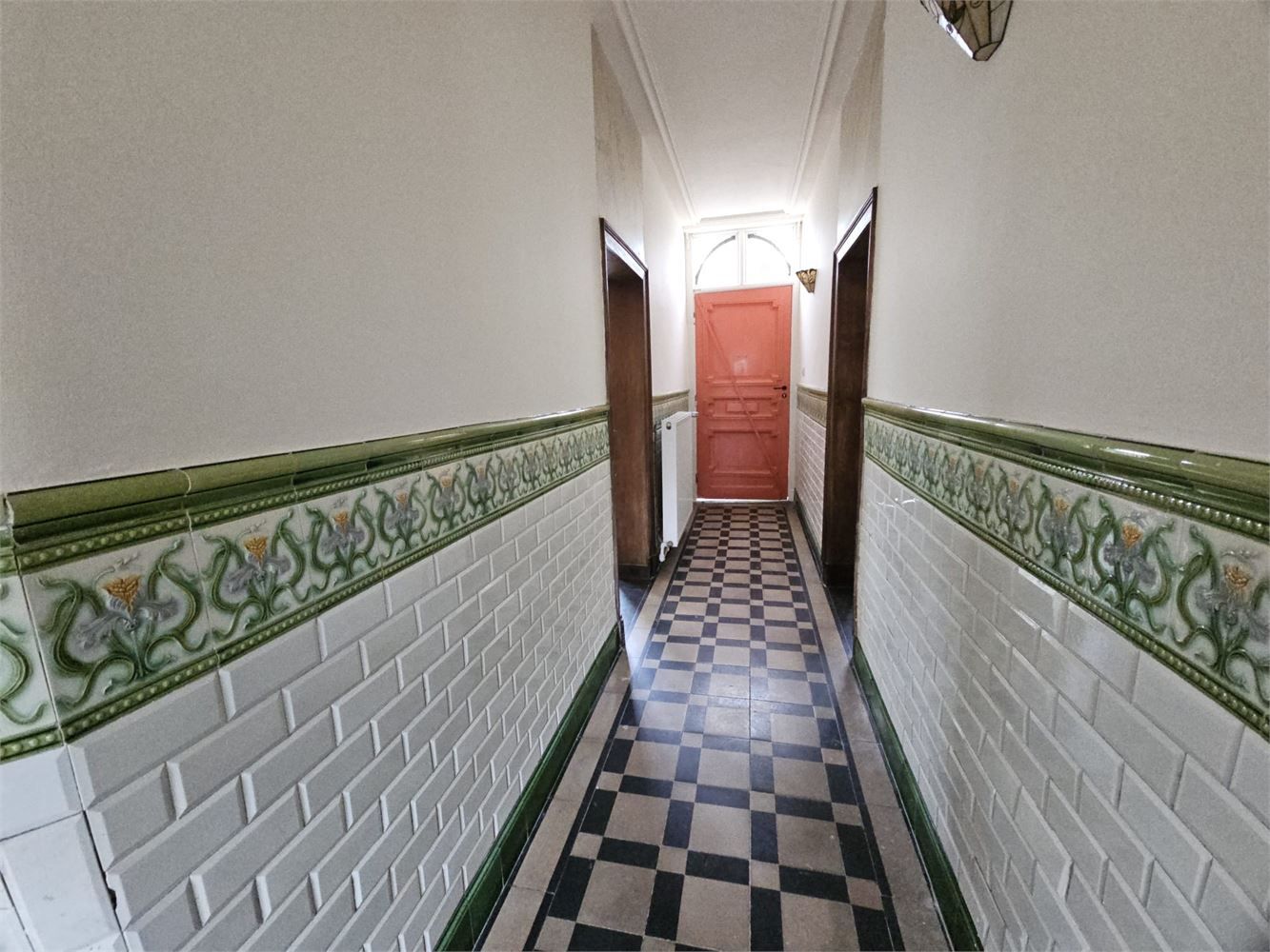 Authentieke woning met binnentuin en bijgebouw foto 4