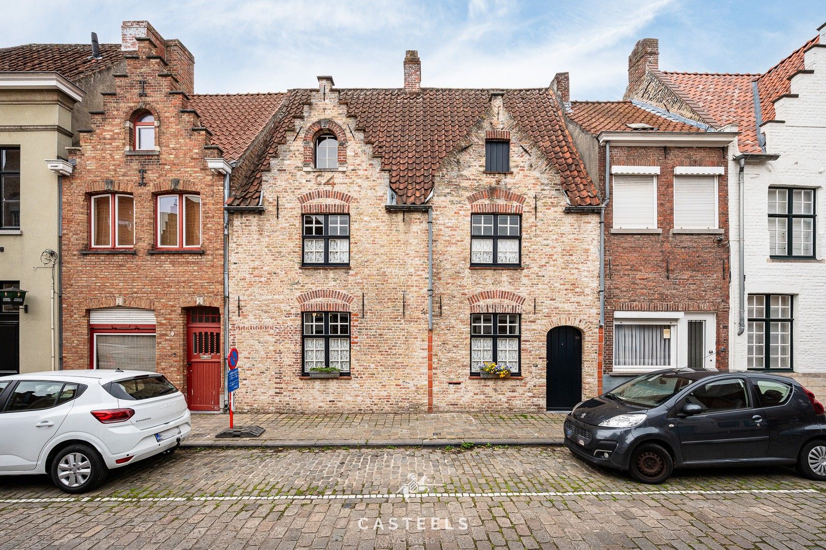 Charmante Woning te Koop aan de Kapucijnenrei foto 2