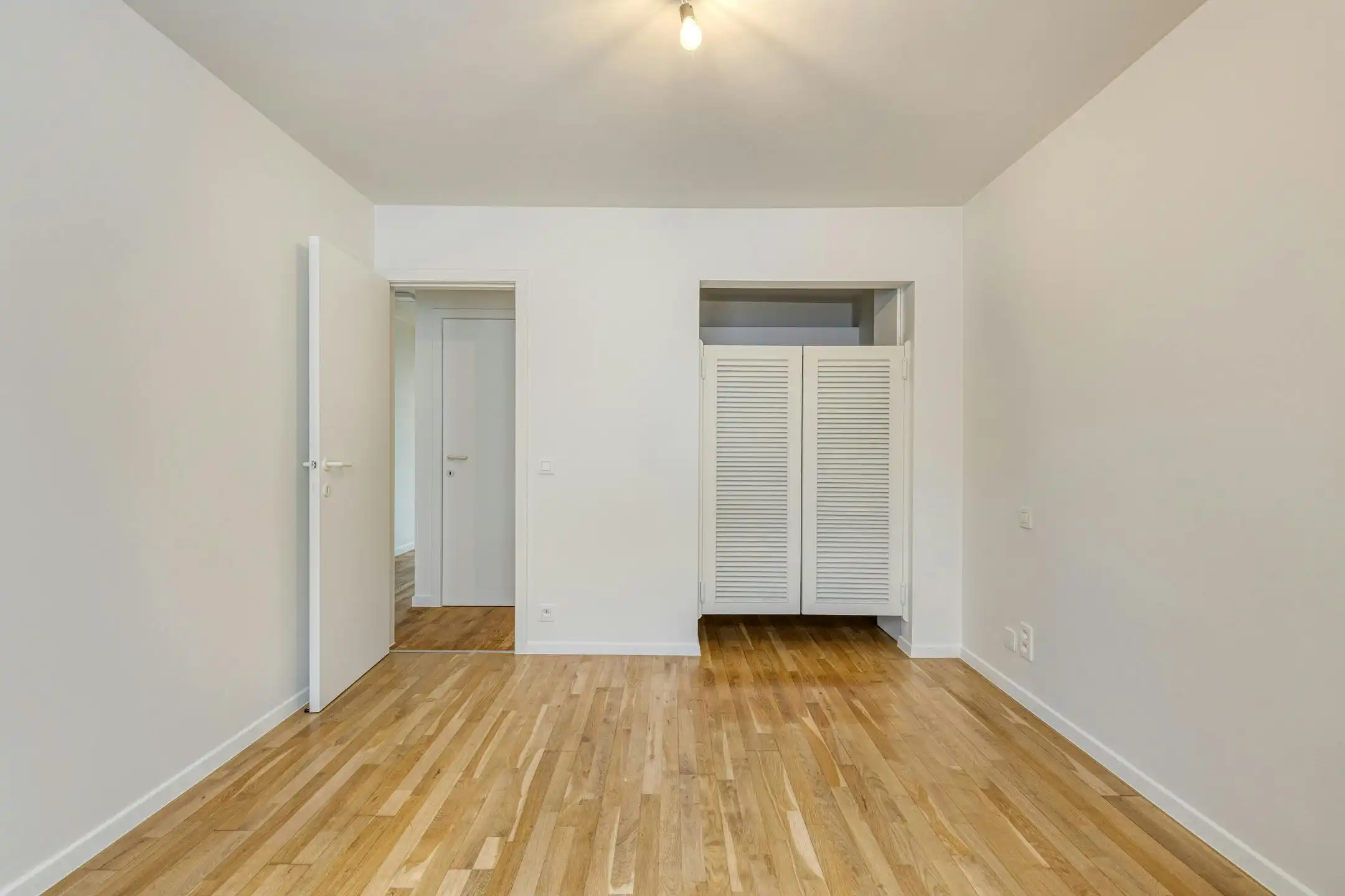 Gerenoveerd appartement te koop in centrum Waregem foto 7