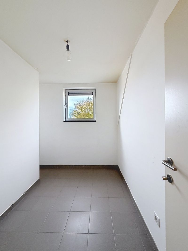 Duplex appartement met 2 slaapkamers, terras en garage foto 6