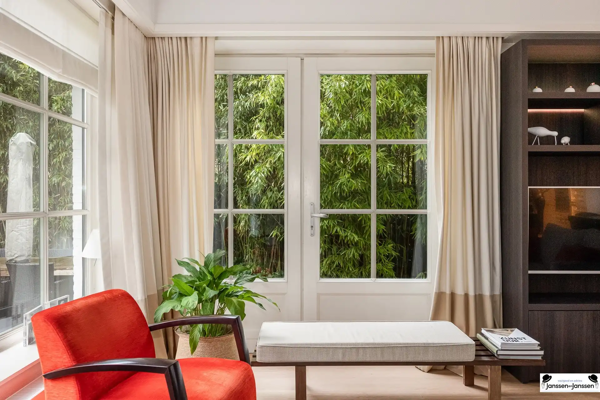 Charmante villa op toplocatie in hartje Ekeren foto 5