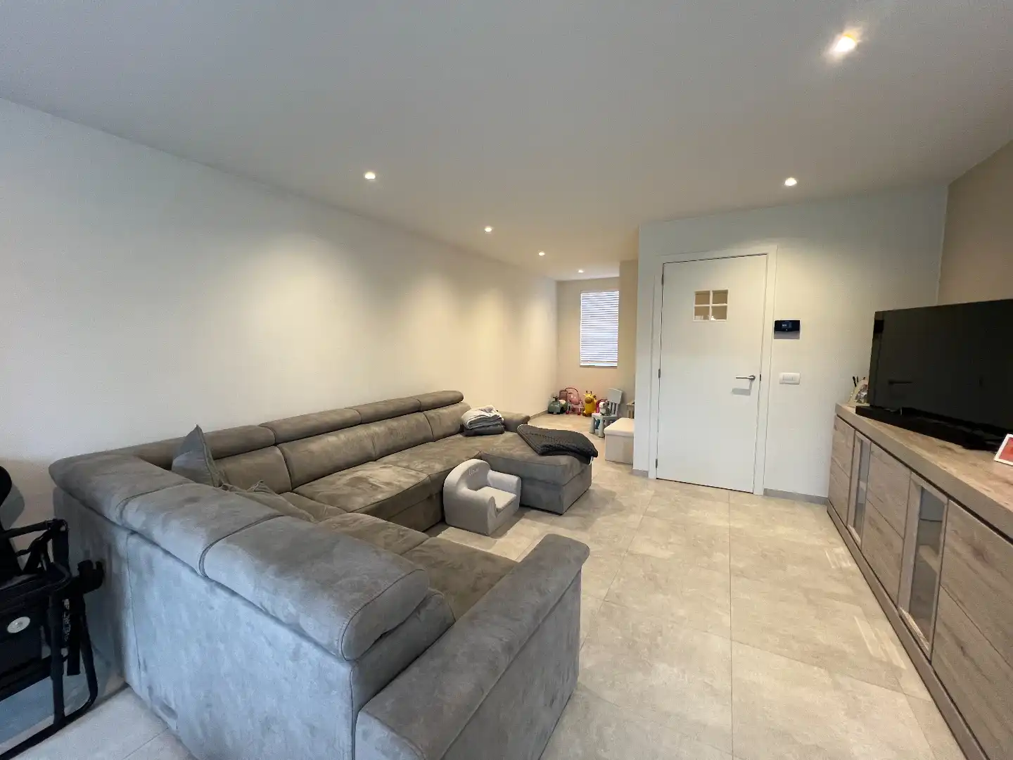 Gezellige nieuwbouwwoning met zonnige tuin en garage foto 4