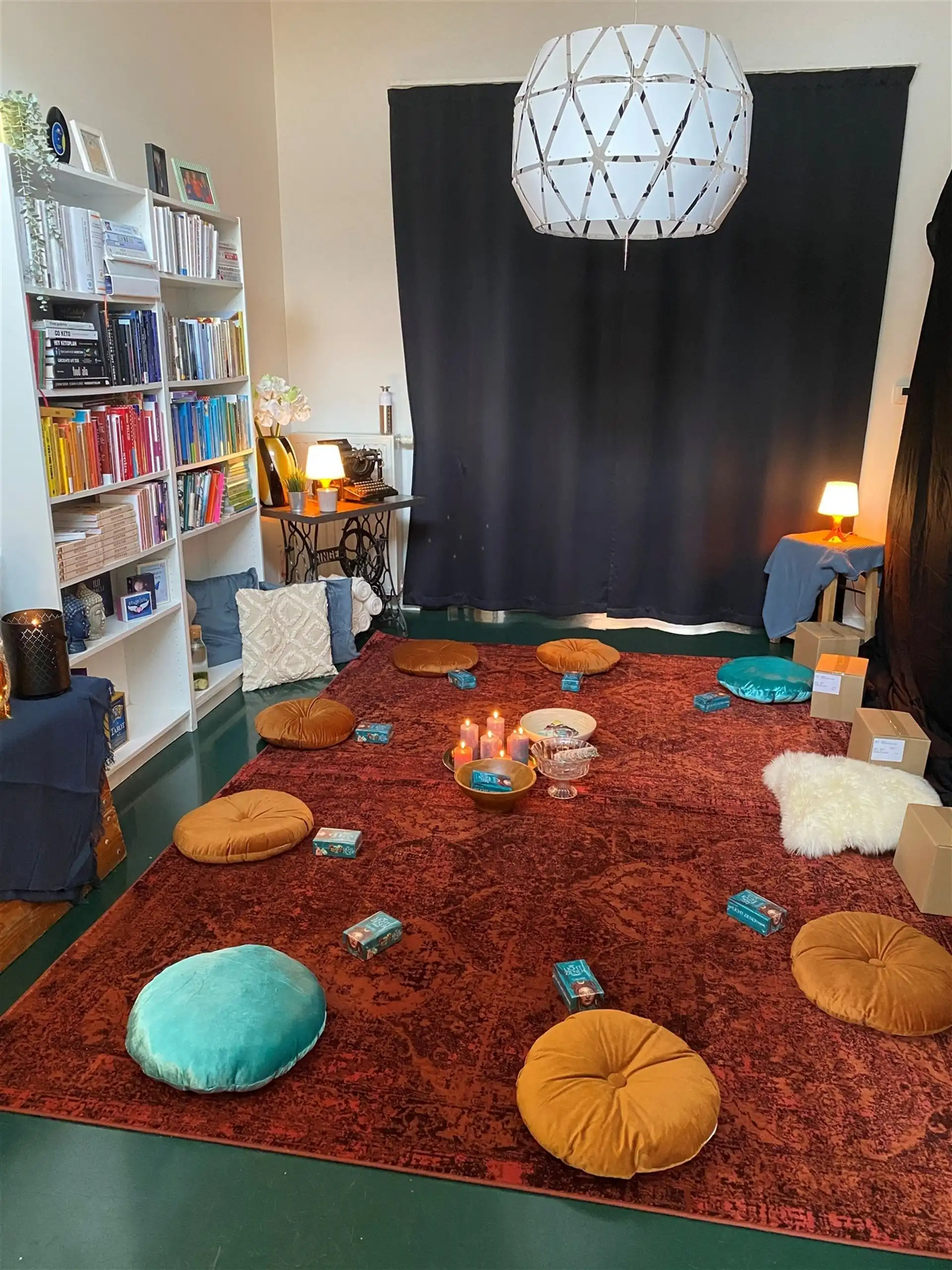 Gelijkvloerse kantoorruimte met kelder en terras. foto 8