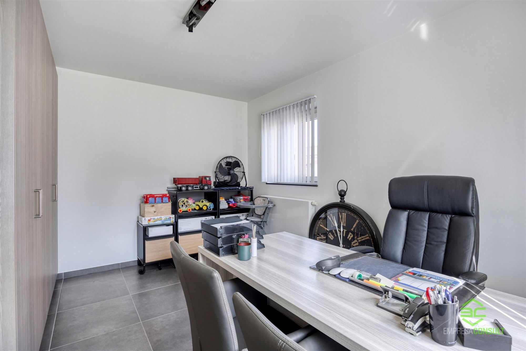 Instapklare woning met aparte garage en werkplaats van 150m² in Schulen! foto 14