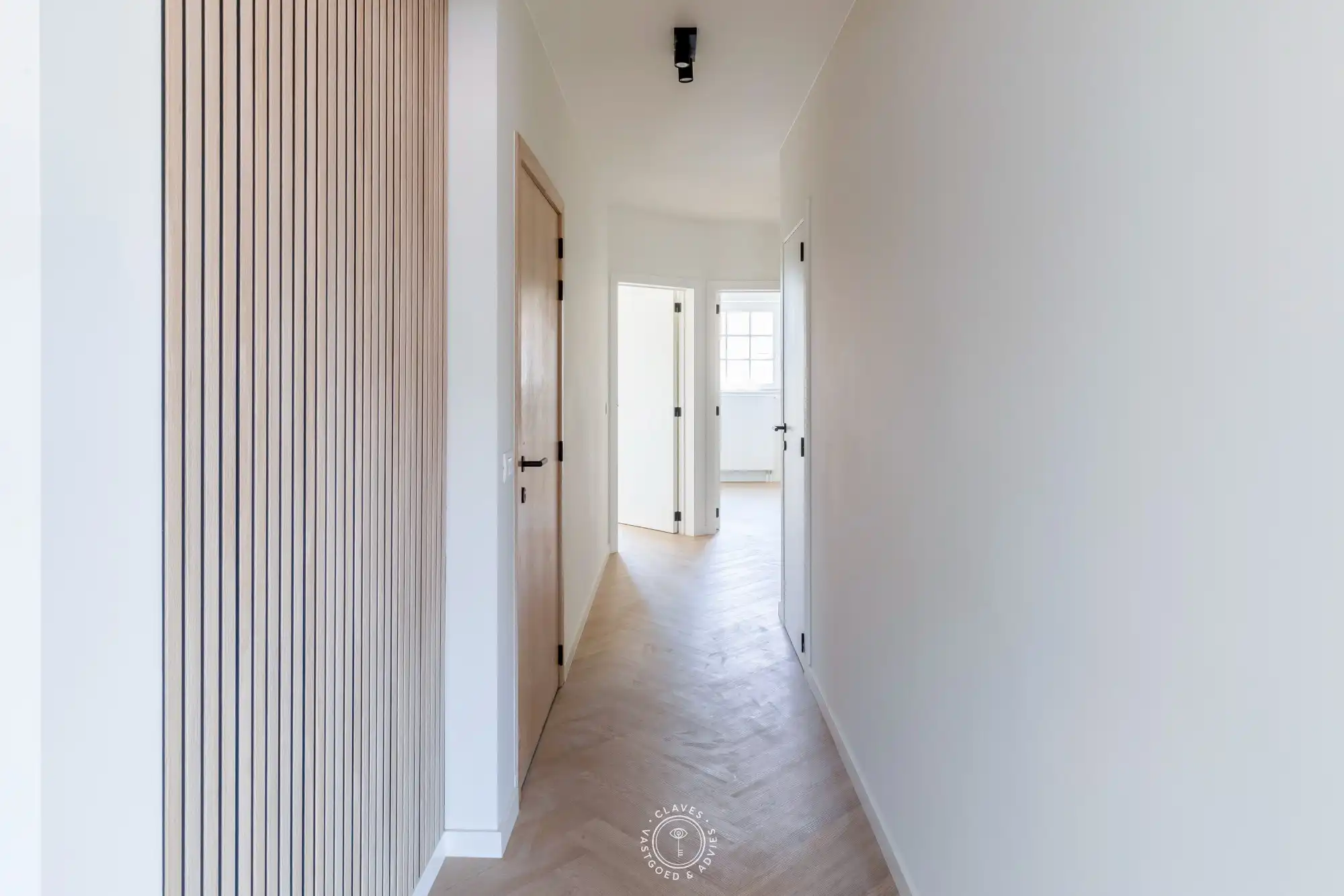 Doordacht drieslaapkamerappartement op residentiële locatie foto 11