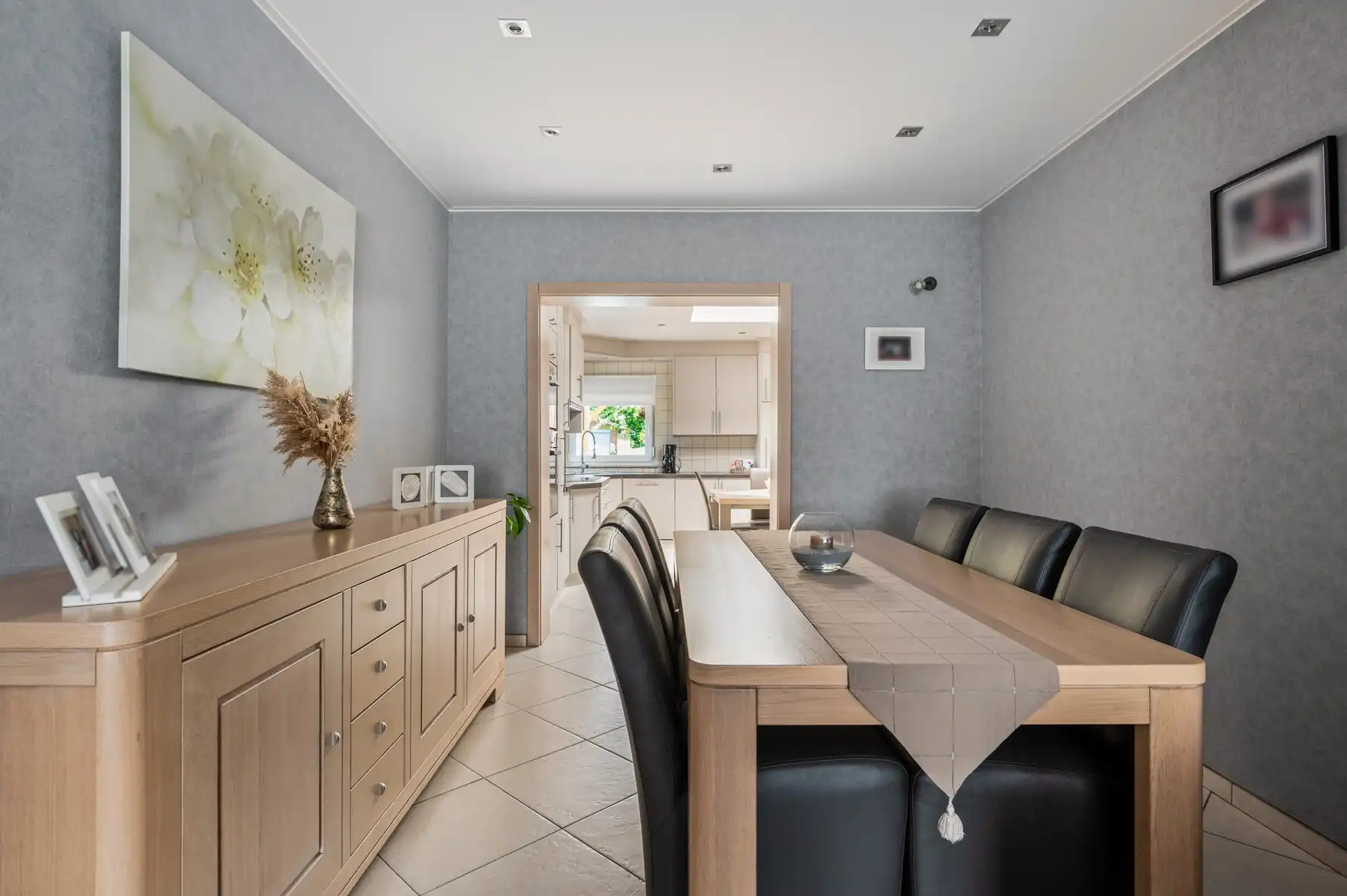 Centraal en strategisch gelegen halfopen woning foto 13