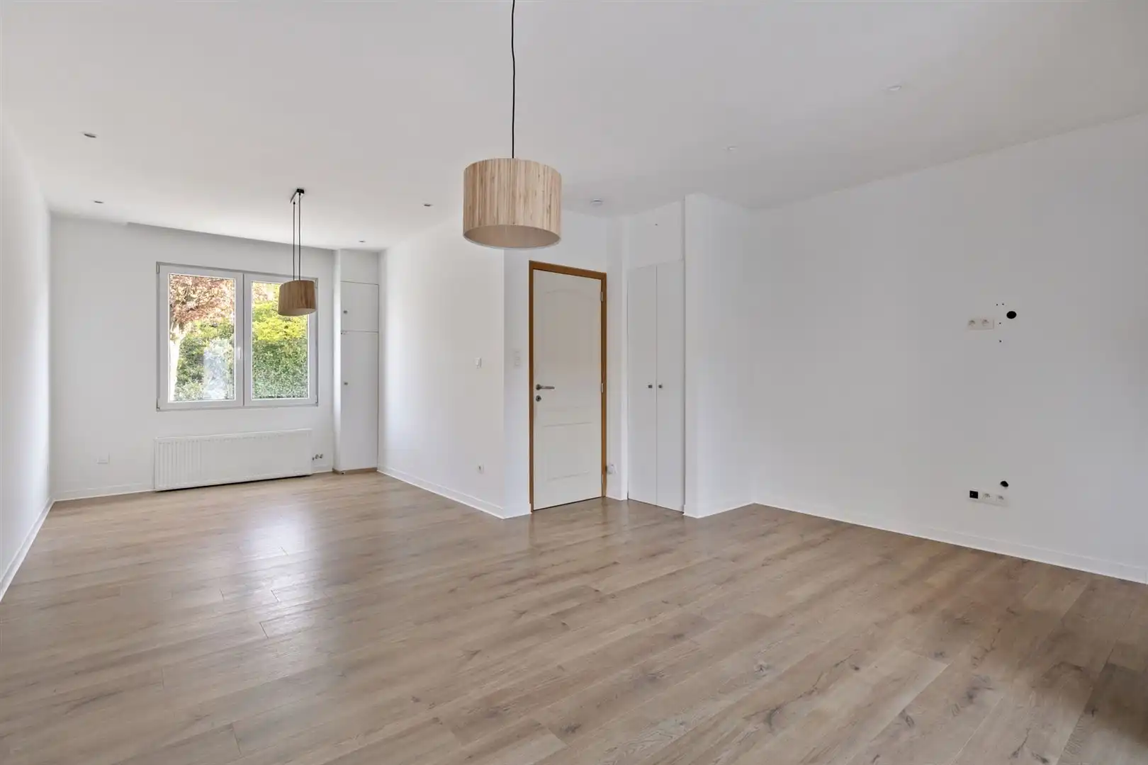 Volledig gerenoveerde instapkare woning ! foto 3