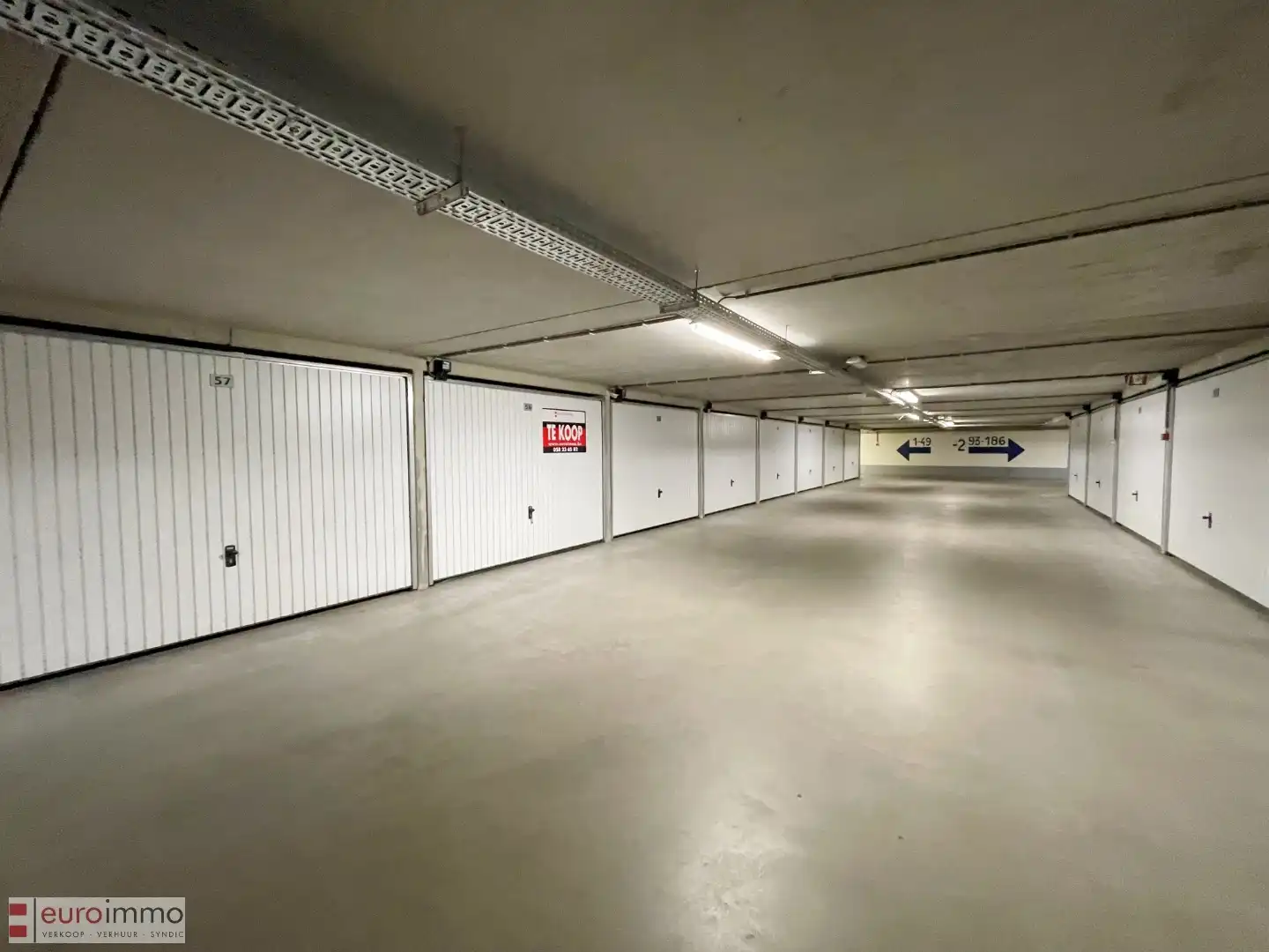 Garagebox op een toplocatie! foto {{pictureIndex}}