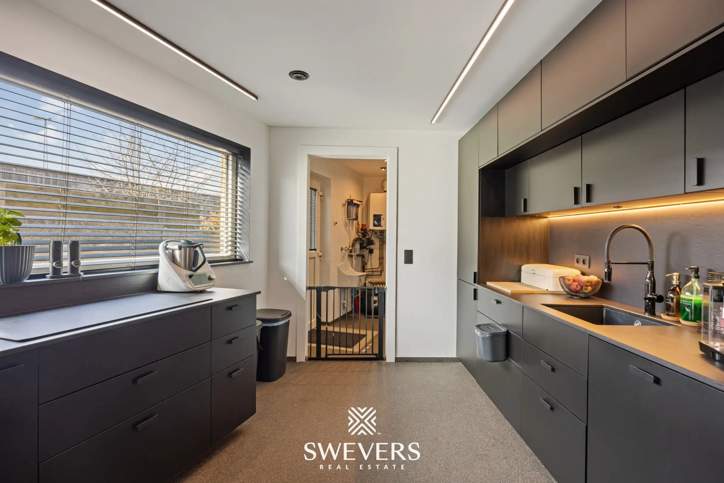 Instapklare en volledig gerenoveerde woning met tuin op rustige ligging in Leopoldsburg foto 8