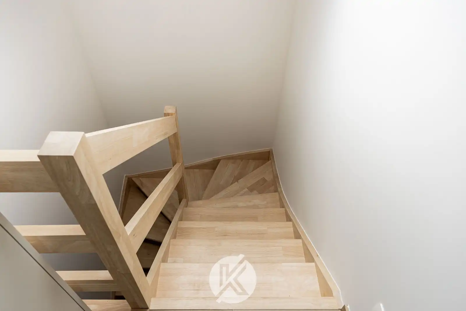 Gerenoveerde woning met moderne afwerking foto 18