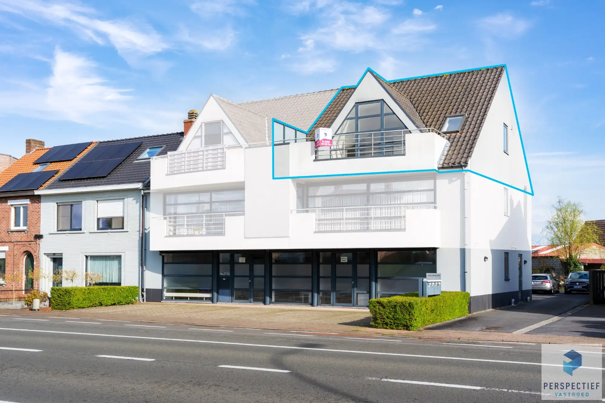 Goed gelegen appartement met 2 slpk - 2 terrassen & autostaanplaats foto {{pictureIndex}}