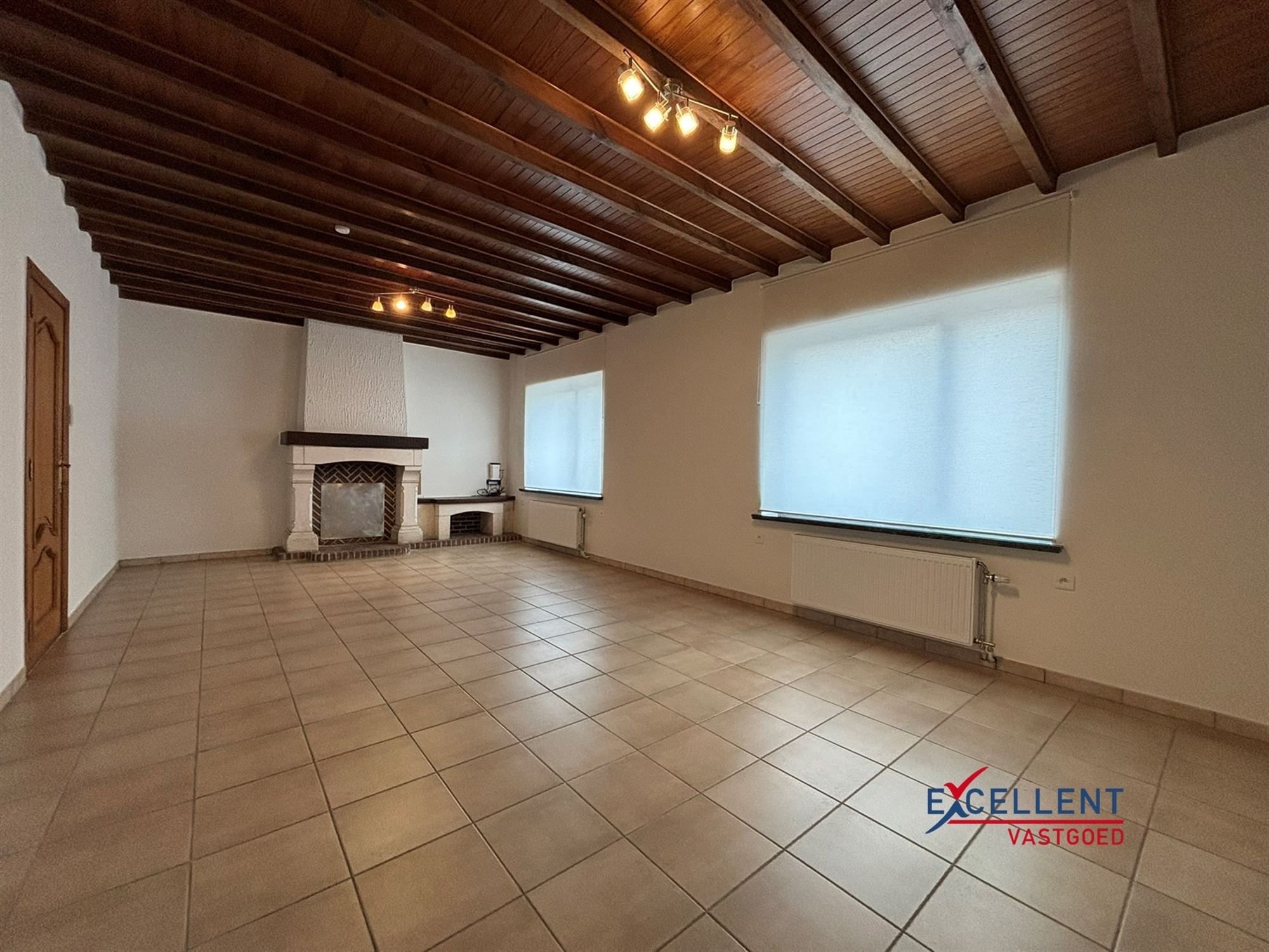 Gezinswoning met 4 slaapkamers & ruime tuin foto 7