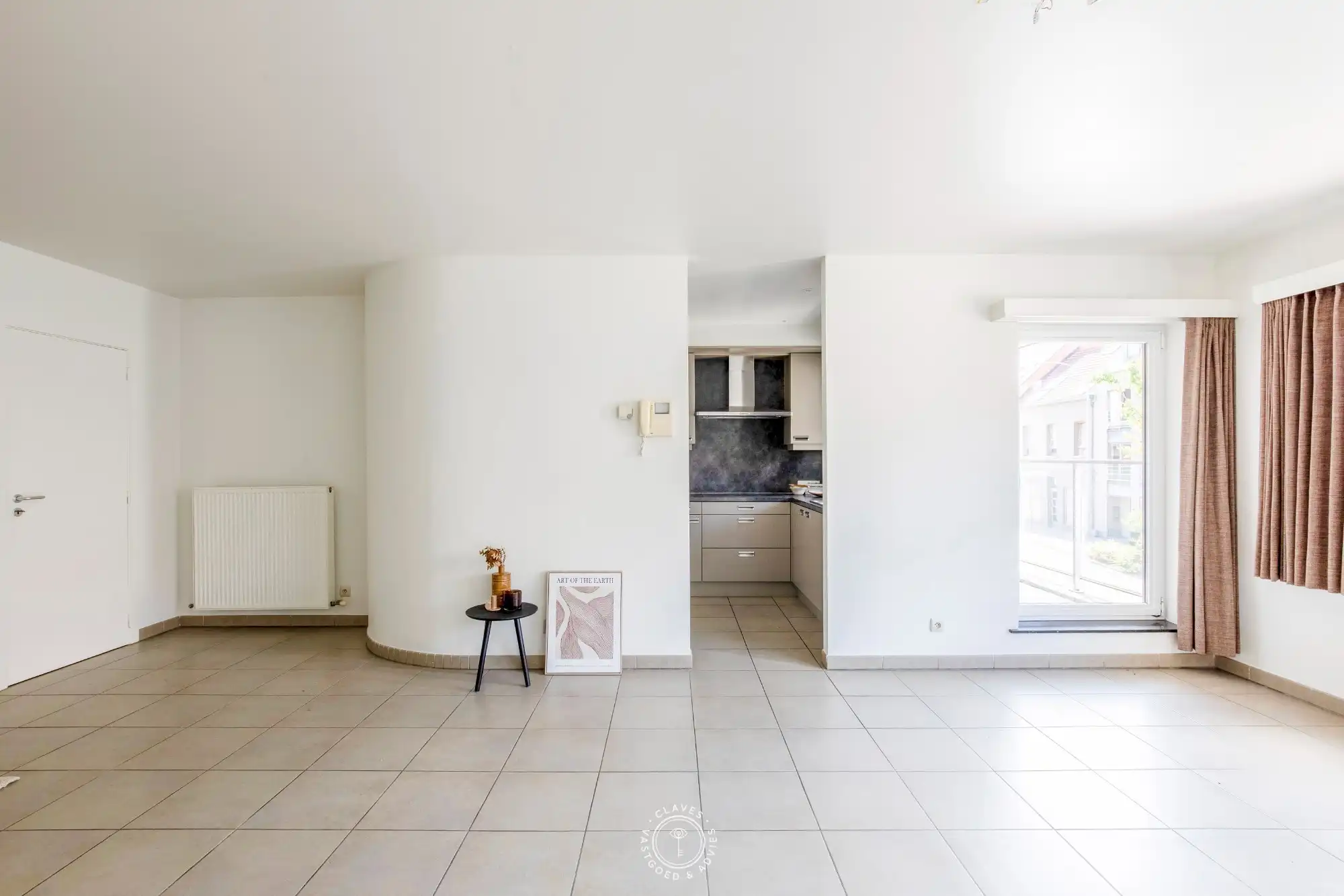 Centraal gelegen appartement met twee terrassen en autostaanplaats foto 4