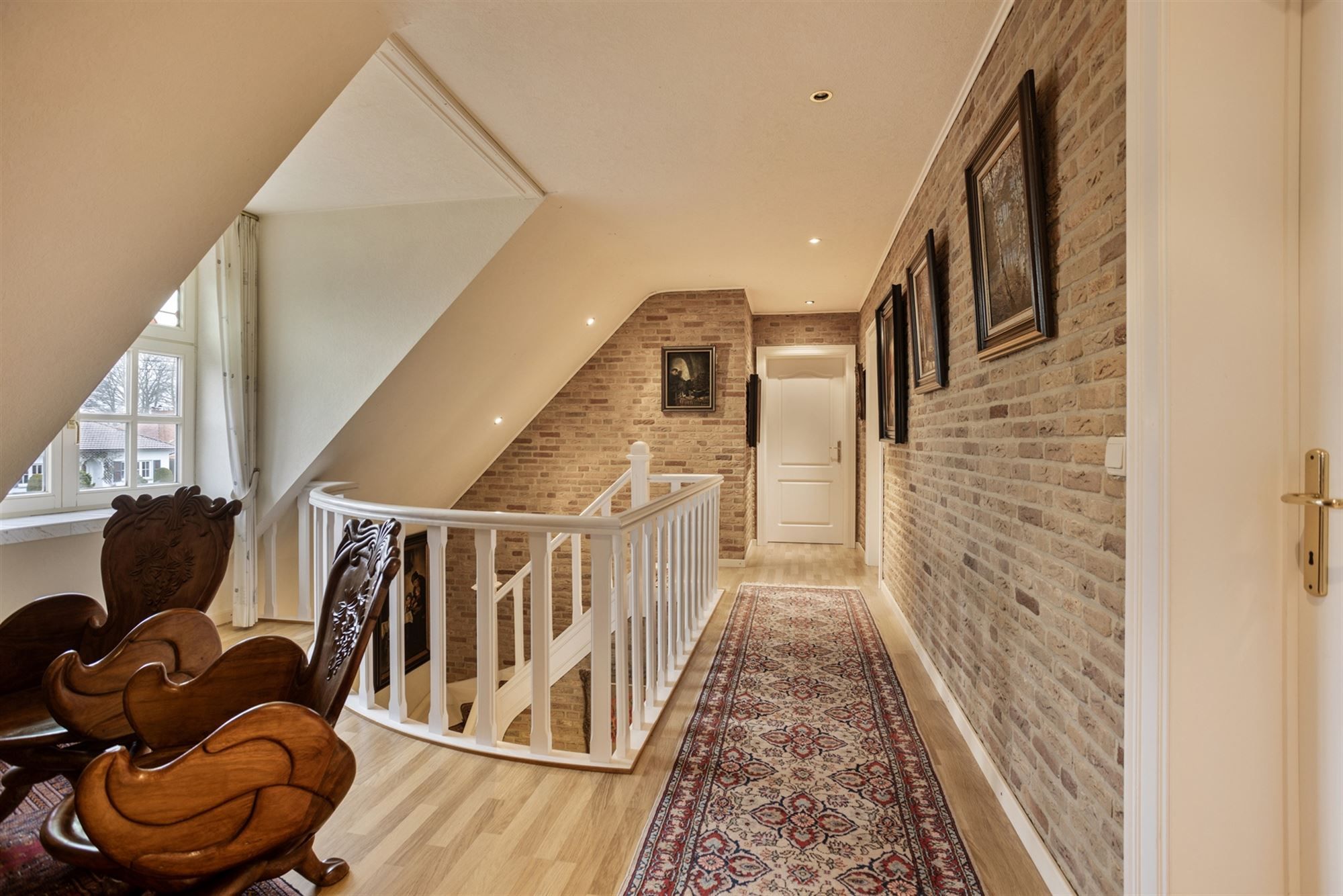 Karaktervolle villa met  4 slaapkamers  foto 31