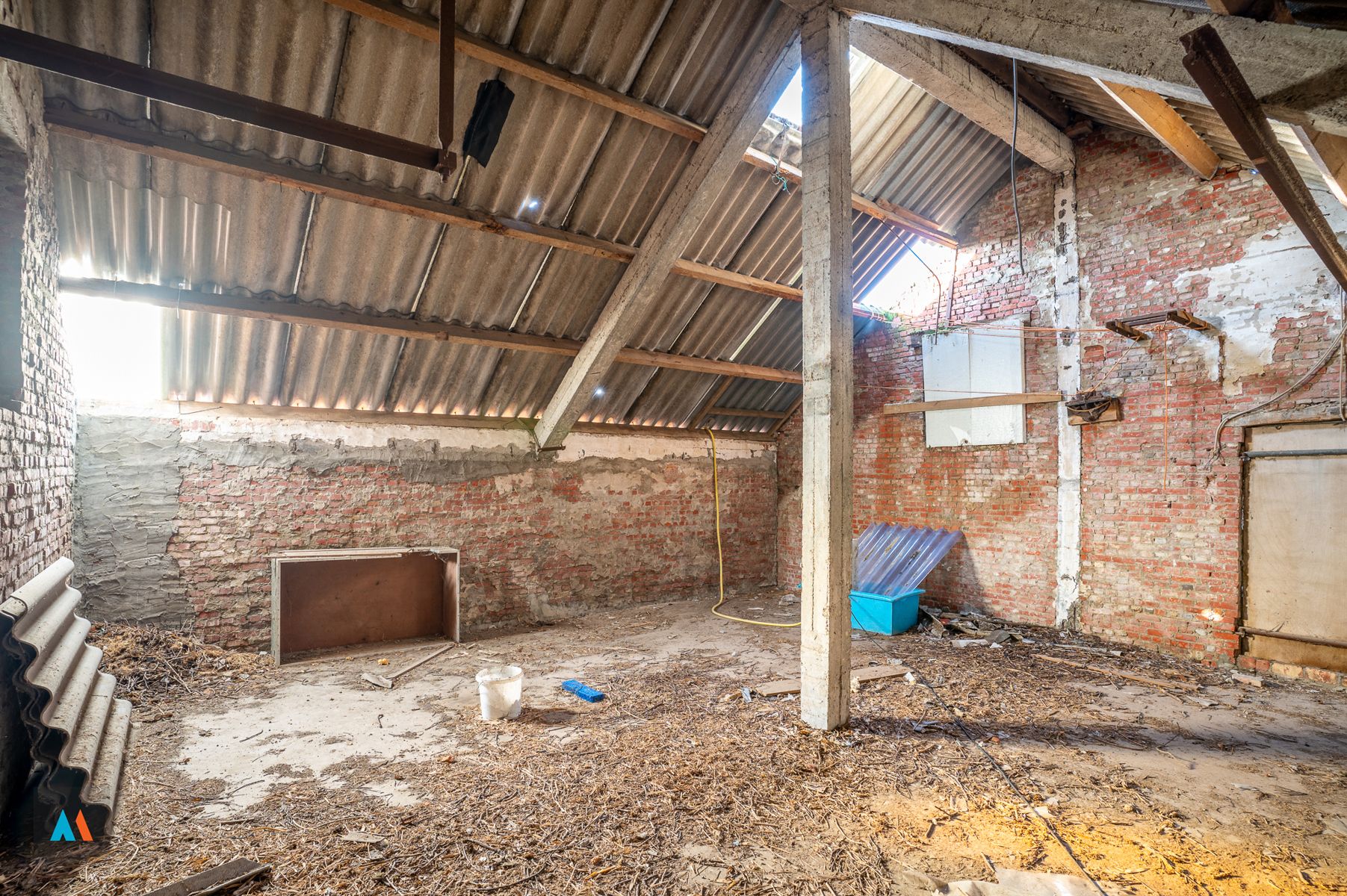 Polyvalent gebouw foto 30