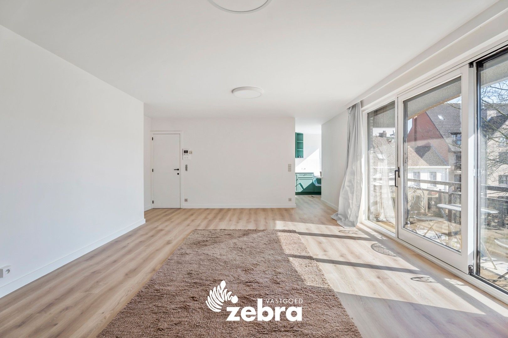 Prachtig & lichtrijk appartement met uitzicht op de Melkmarkt te Izegem! foto 6