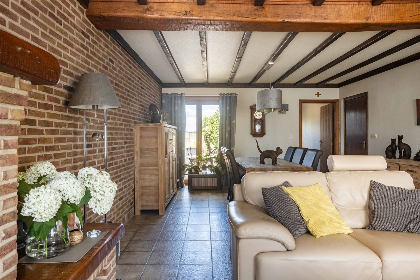 Landelijke woning met potentieel foto 6