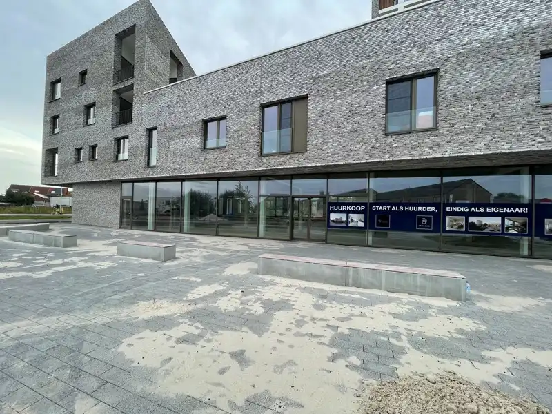 Handelspand  van 214 m² te koop in het centrum van Beringen. foto 14