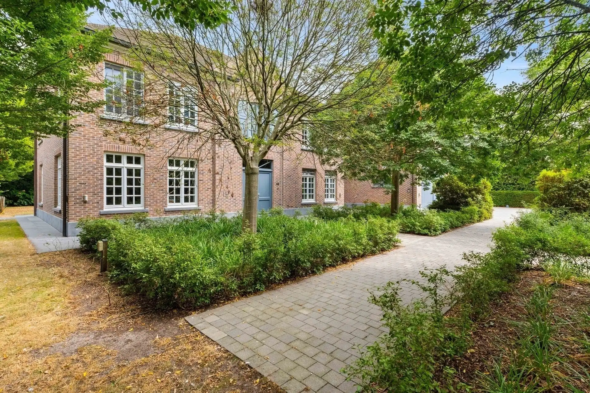 prachtig gelegen villa met verzorgde tuin en zwembad foto 46