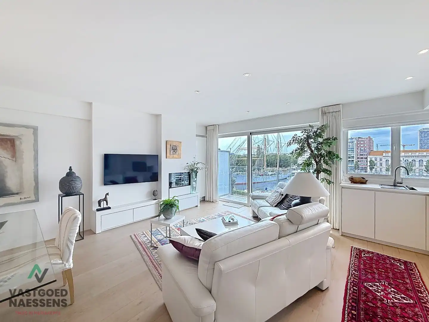 SCHITTEREND VERNIEUWD 2 SLPK APP MET  TERRAS EN ZICHT OP HAVEN foto 13