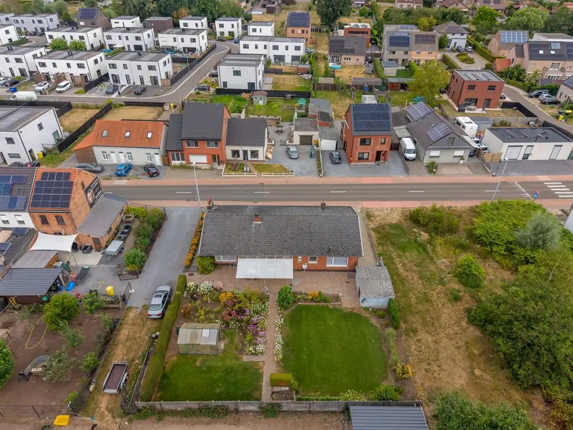 Verzorgde woning met 3slpk, inpandige garage en tuin foto 33