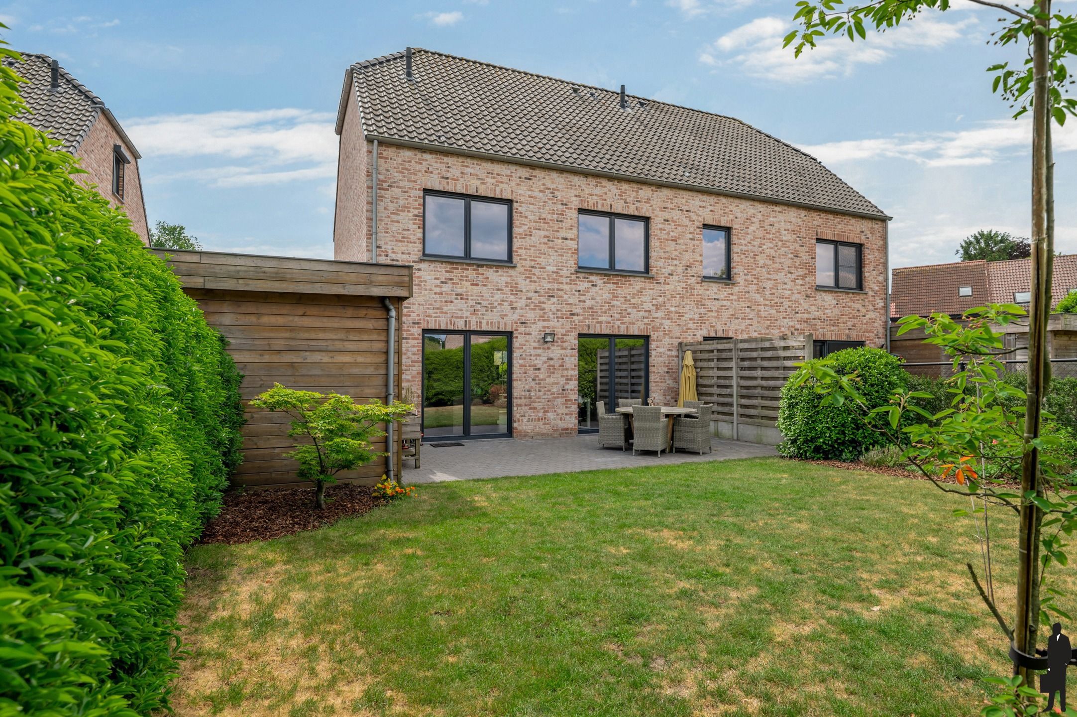 Instapklare woning in kindvriendelijke wijk! foto 2